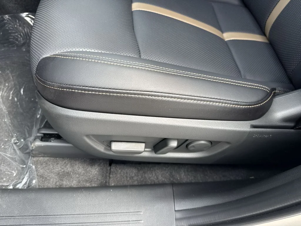 New 2026 Platinum Mazda 3.3 Turbo S Premium Sport AWD image 40