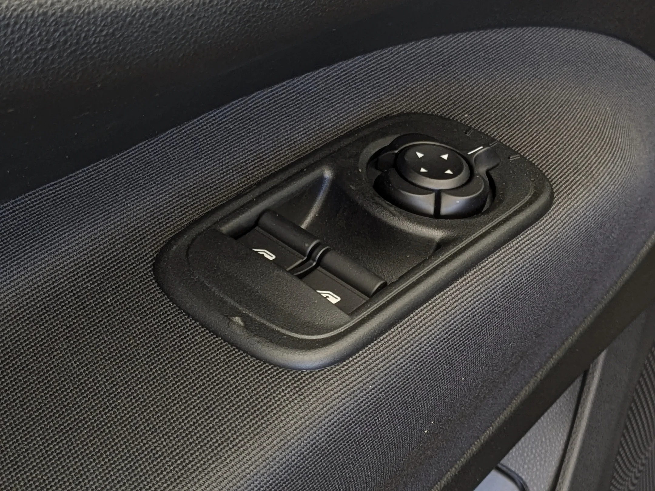 New 2026 Black FIAT Pop - - FWD - 42kWh Electric - Heated Seats - Lane Keep Assist - Rear Camera & More! image 14