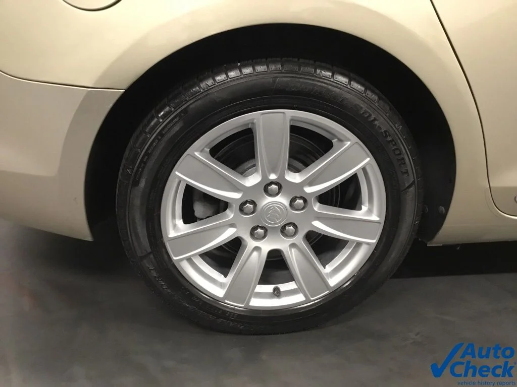 Used 2010 Gold Buick CXL image 19