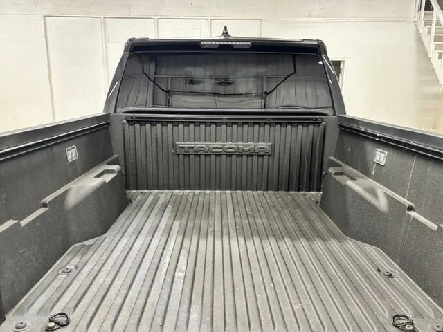 Used 2026  Toyota SR image 24