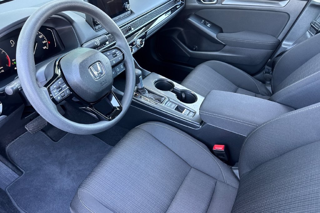 Used 2026 Meteorite Gray Metallic Honda LX image 12