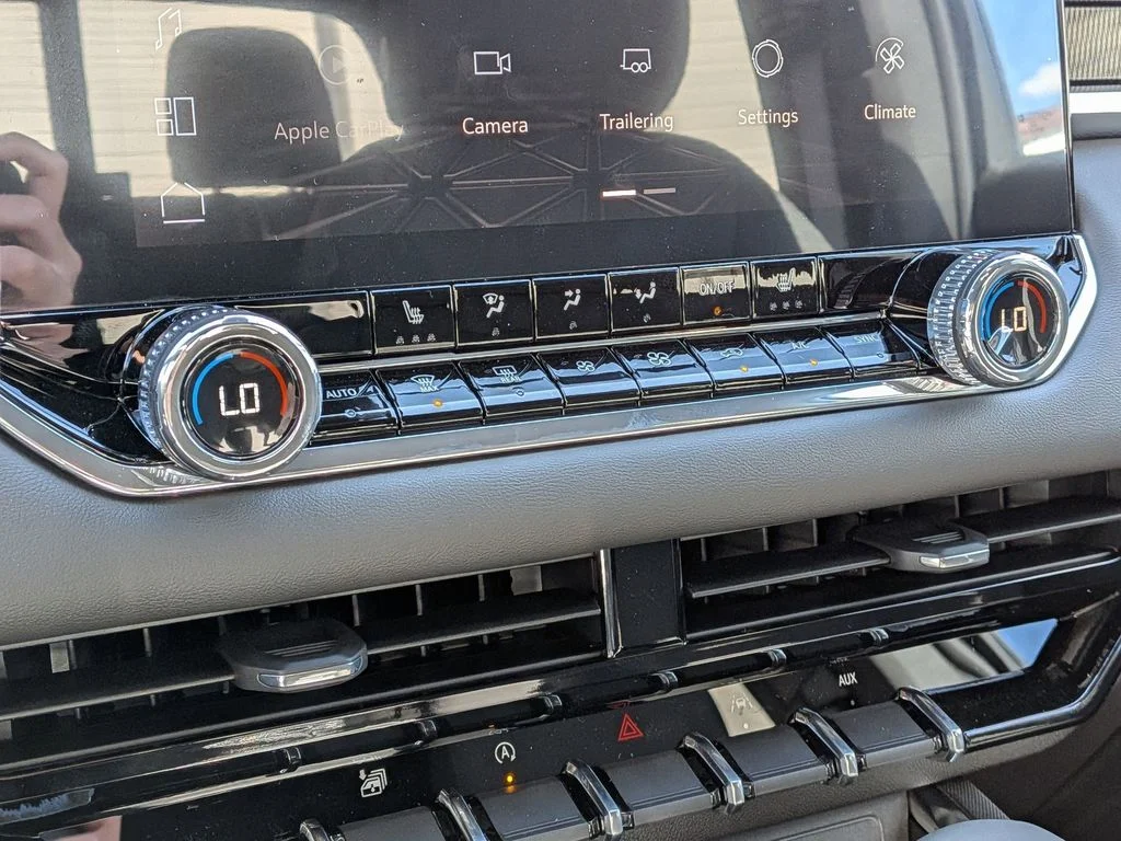 New 2026 Rapids Metallic GMC Elevation image 16