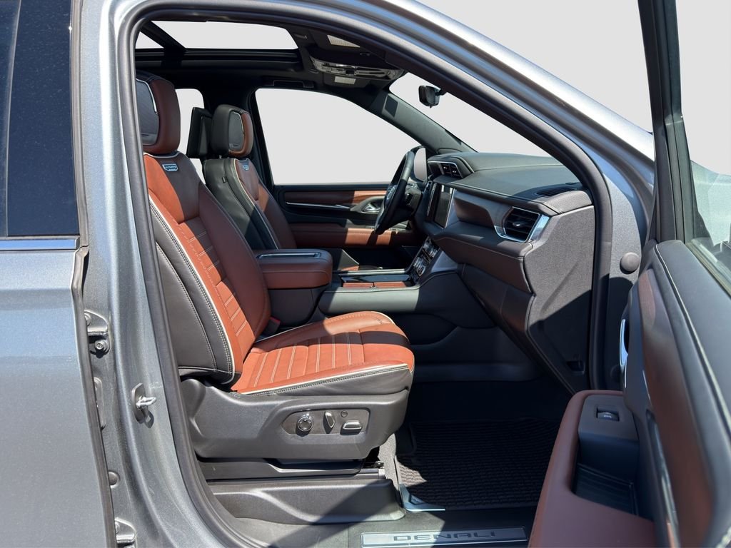 Used 2023 Silver GMC Denali Ultimate image 28