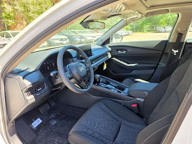 New 2026 Platinum White Pearl Honda SE image 13