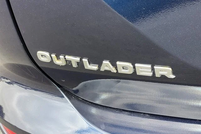 Used 2025 Cosmic Blue Metallic Mitsubishi Trail Edition image 35