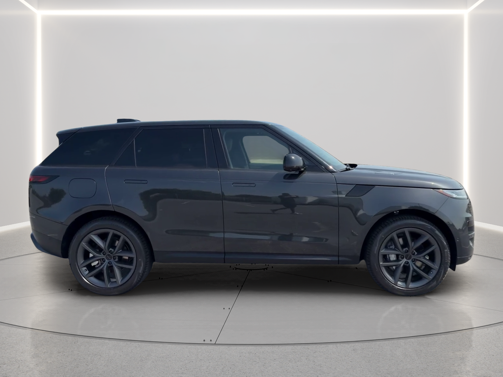 New 2026 Carpathian Grey Land Rover SE image 4