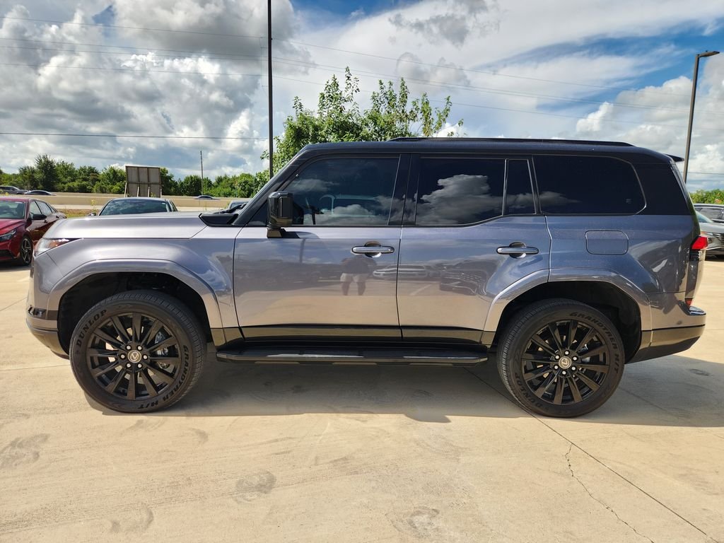 Used 2025 Nebula Gray Pearl Lexus Luxury image 6