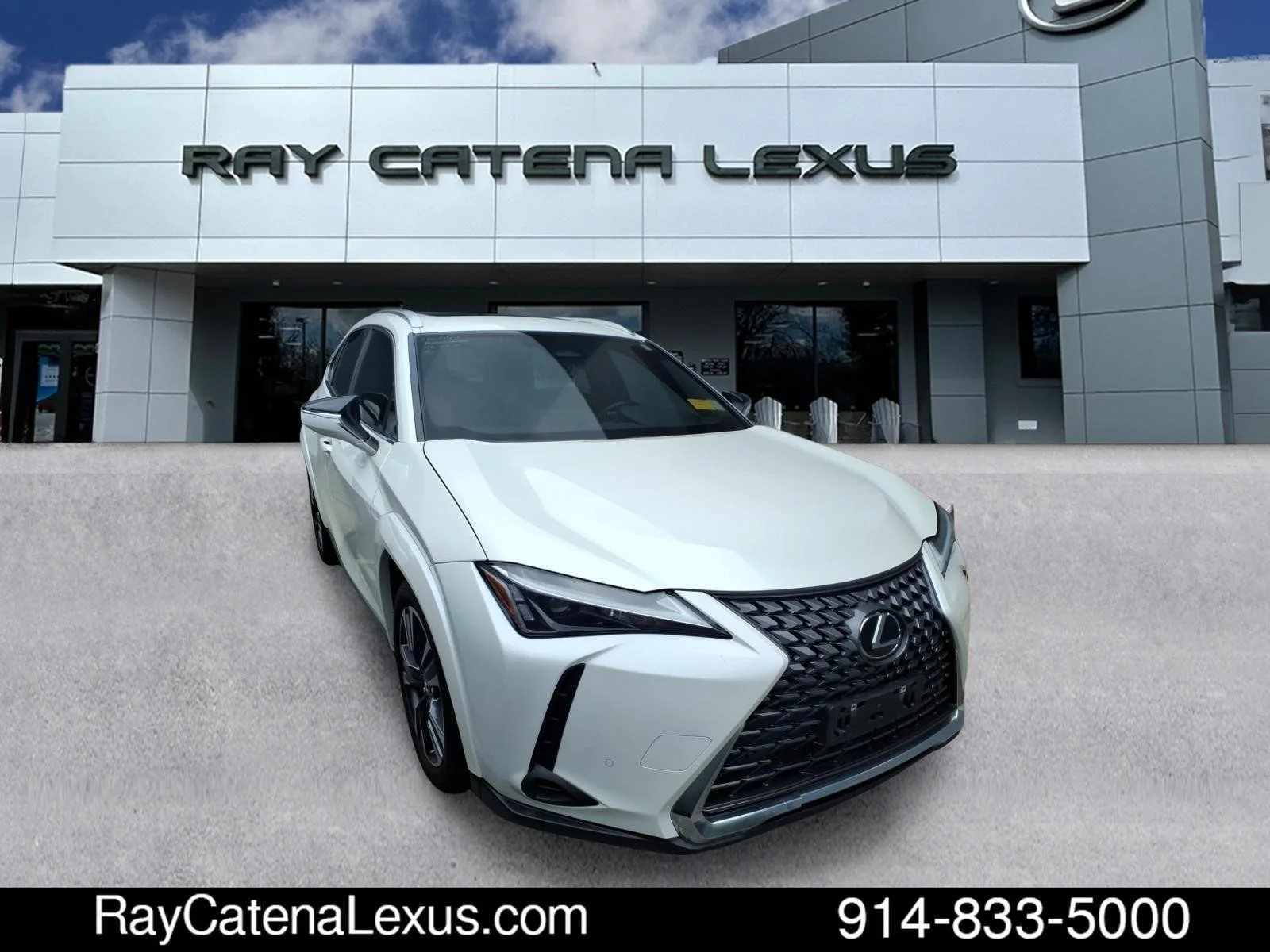 Certified Used 2025 White Pearl Lexus 4D Sport Utility image 2