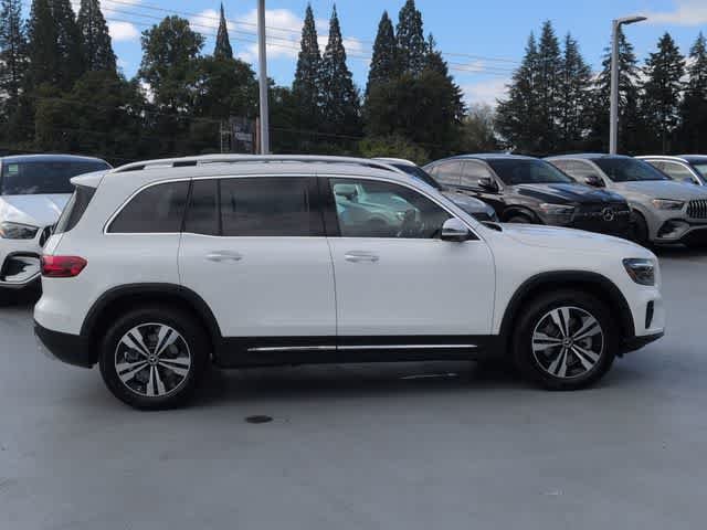 New 2026 Polar White Mercedes-Benz GLB 250 image 9