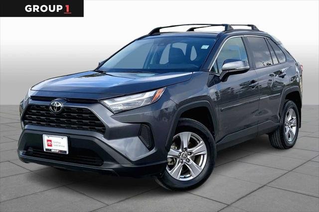 2025 Toyota RAV4 XLE FWD's photo