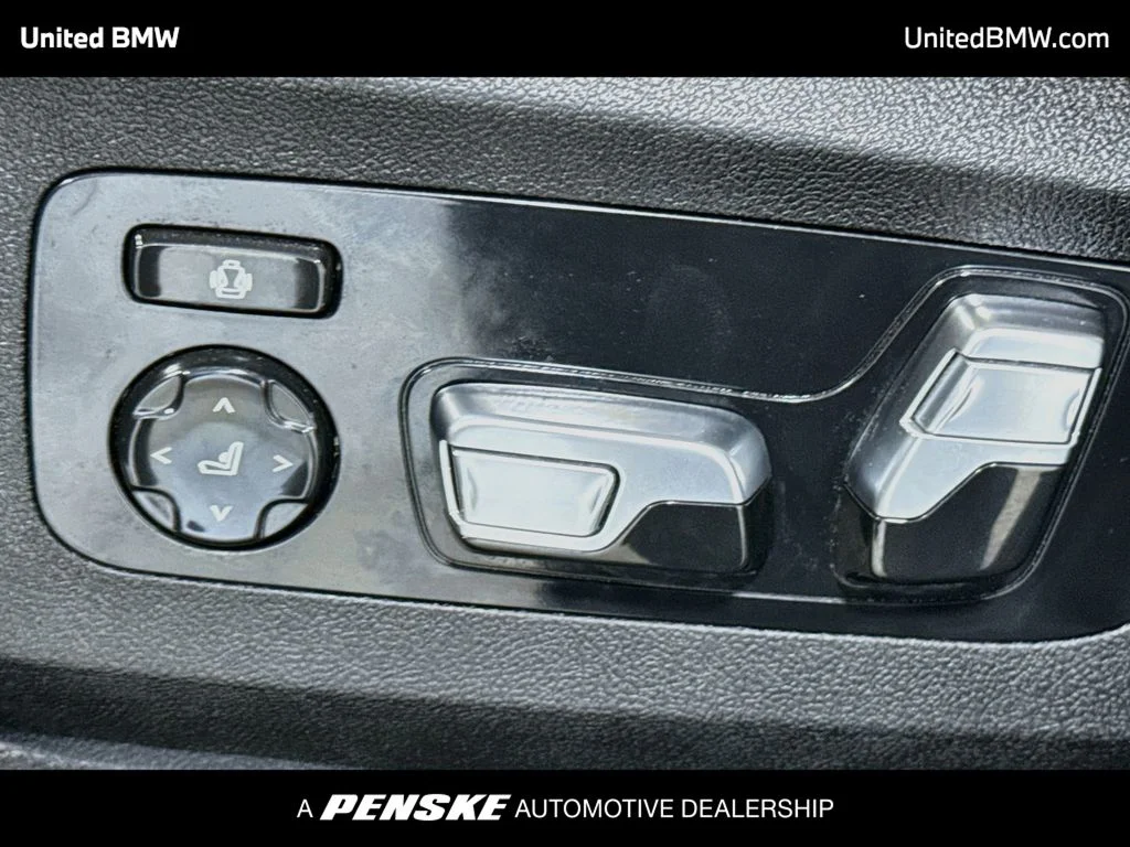 Used 2024 Black Sapphire Metallic BMW xDrive40i image 11