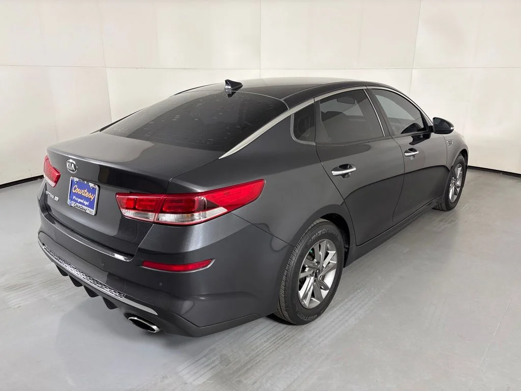 Certified Used 2019 Platinum Graphite Kia LX image 8