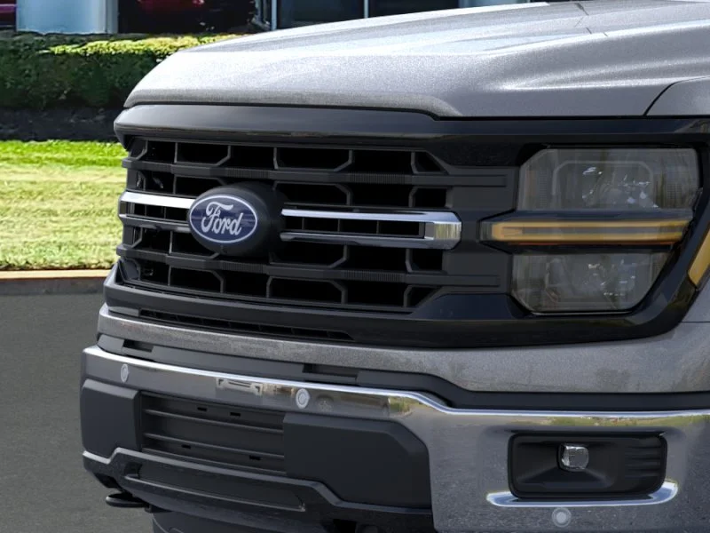 New 2026 Carbonized Gray Metallic Ford XLT image 17