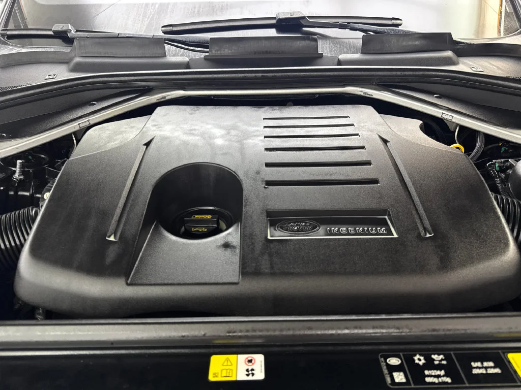 Used 2023 Black Land Rover SE image 75