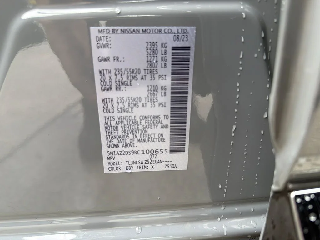 Used 2024 Gray Nissan Platinum image 38