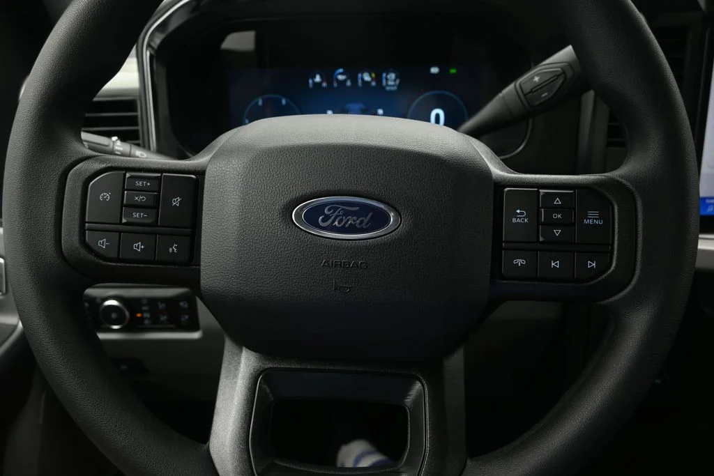 New 2026 Oxford White Ford F-350® XLT image 26
