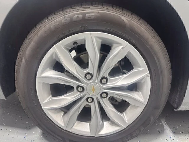 Used 2025 Gray Chevrolet LT image 6