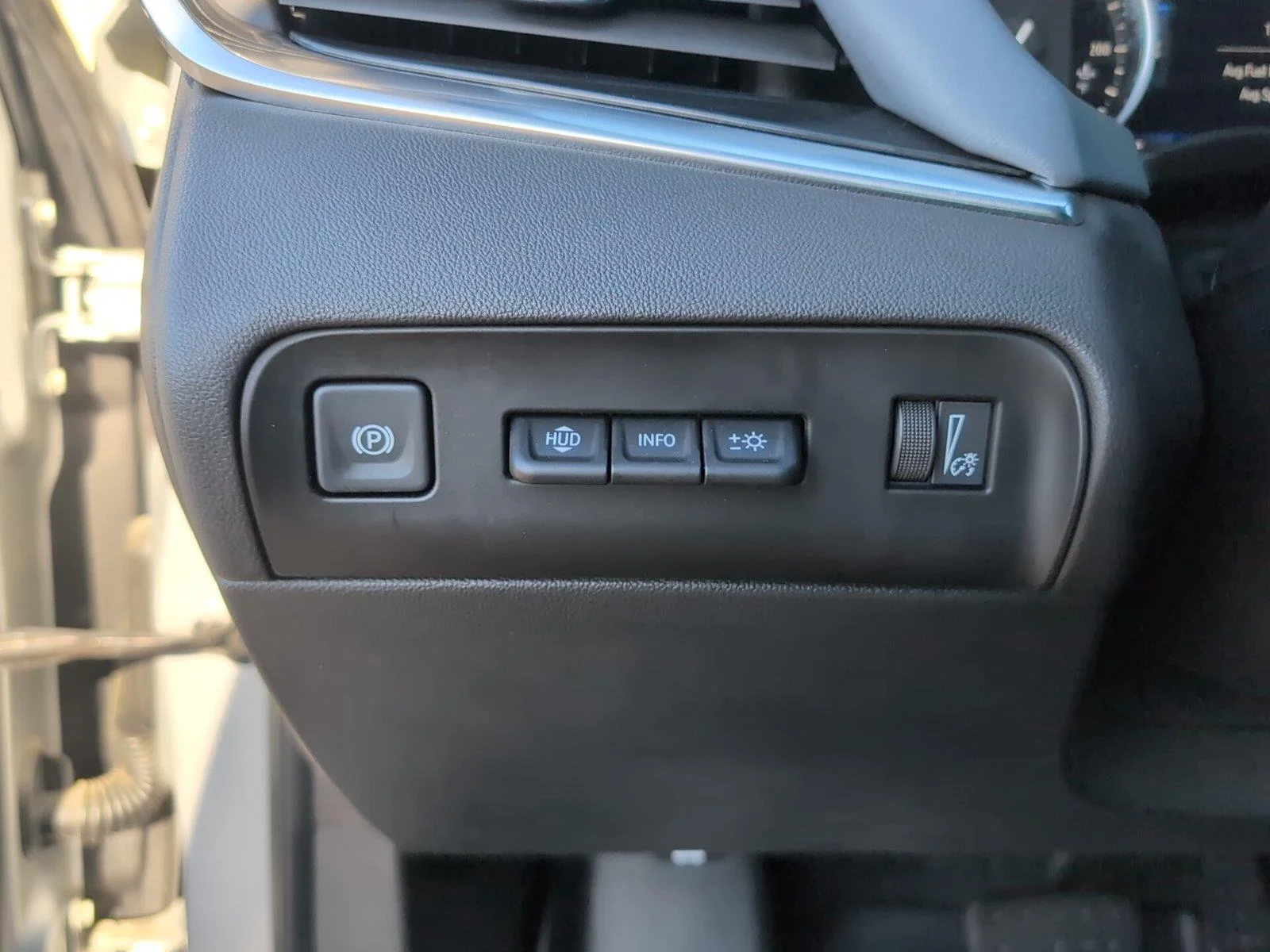 Used 2022 Quicksilver Metallic Buick Premium image 28
