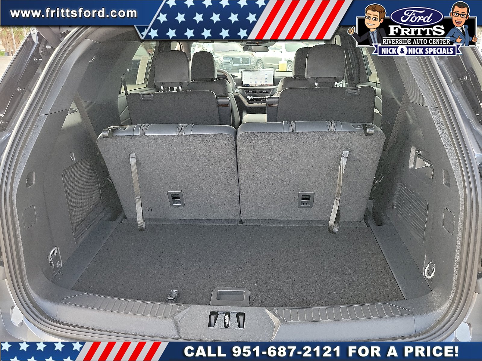 New 2026 Carbonized Gray Metallic Ford Tremor® image 22