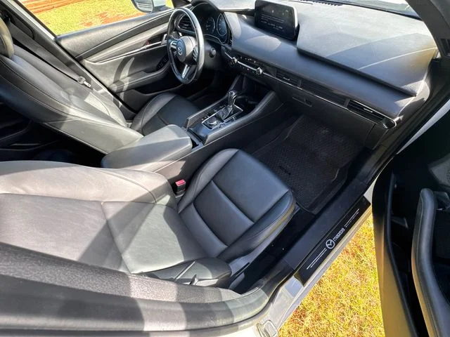 Used 2020 White Mazda Preferred image 21