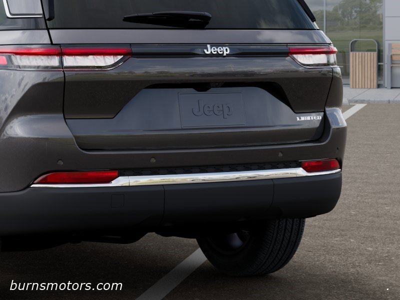 New 2026 Baltic Gray Metallic Clear-Coat Exterior Paint Jeep Limited image 13