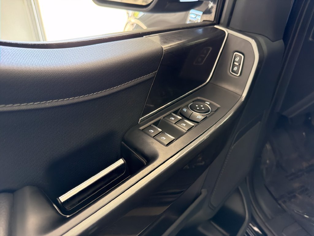 Used 2023 Black Metallic Ford XLT image 11