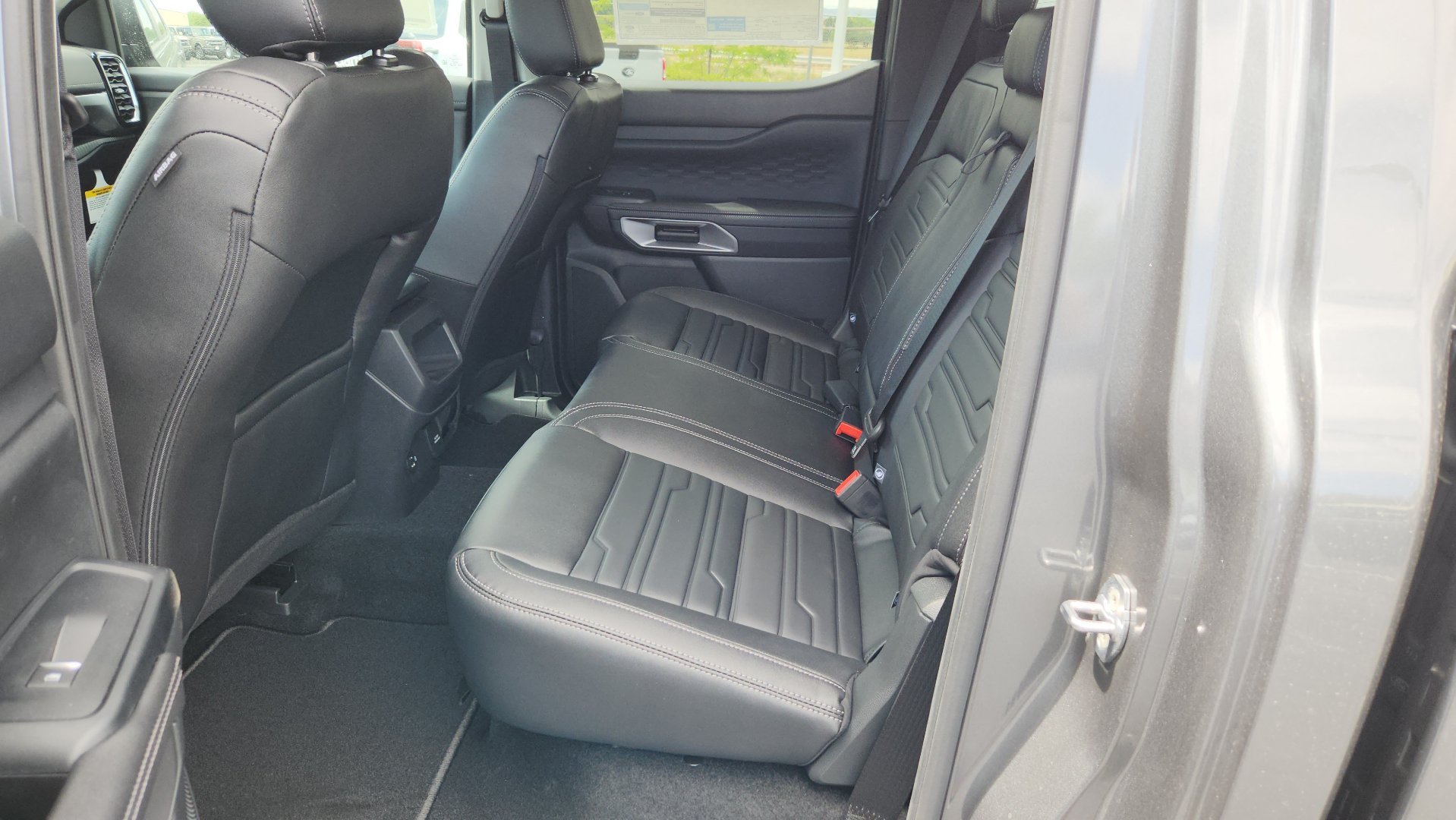 New 2026 Carbonized Gray Metallic Ford LARIAT image 15