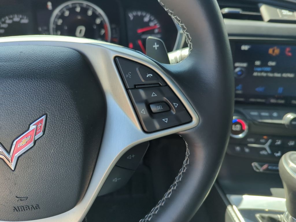 Used 2015 White Chevrolet Stingray Z51 image 18