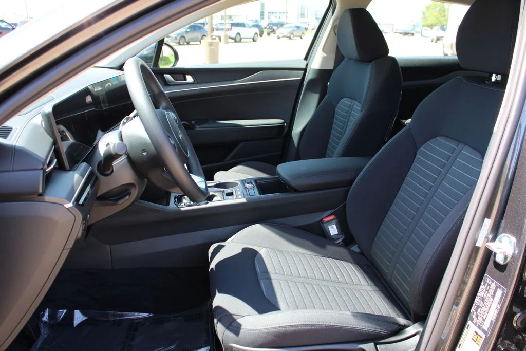 New 2026 Gray Kia LXS image 6