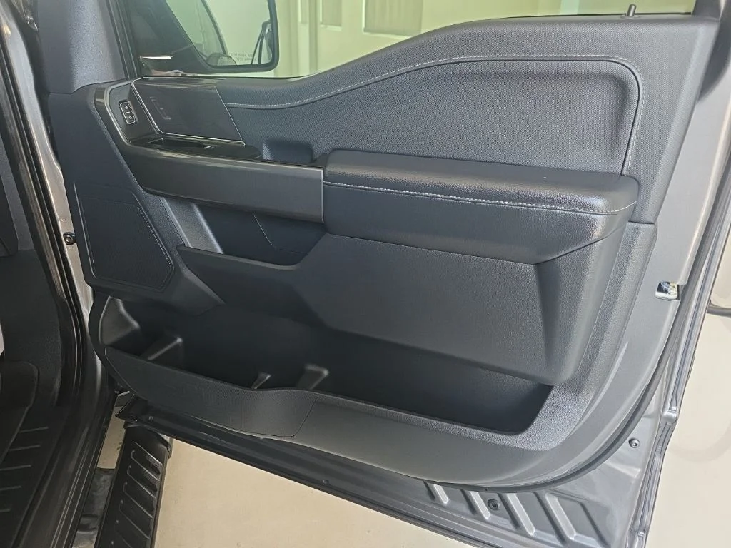 Used 2023 Gray Metallic Ford XLT image 26