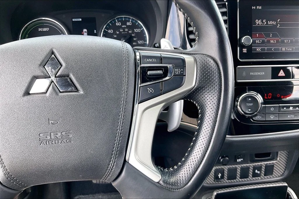 Used 2019 Alloy Silver Metallic Mitsubishi SEL image 18