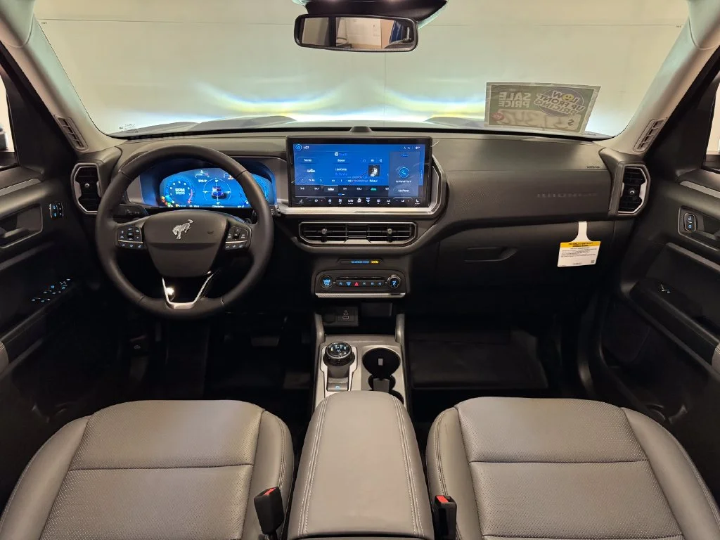New 2026 Blue Ford Badlands image 4