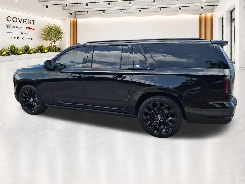 Used 2025 Black Cadillac Sport Platinum image 10