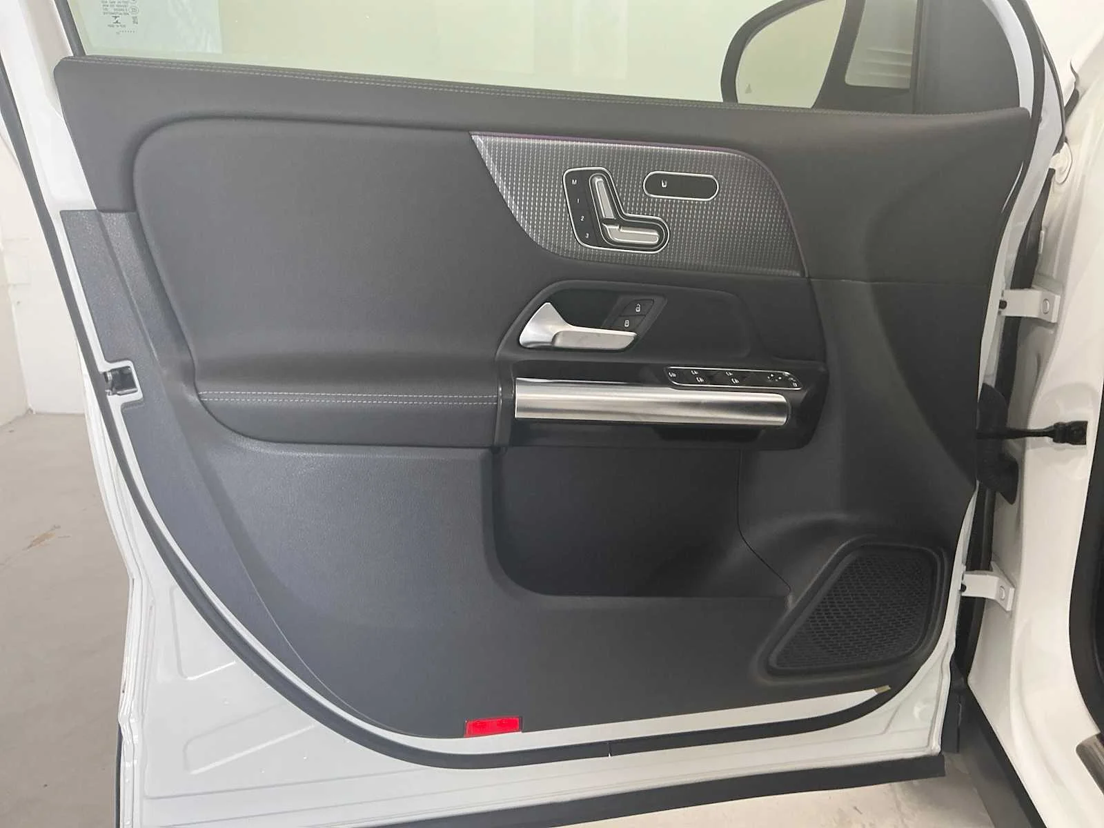 Certified Used 2022 Polar White Mercedes-Benz GLA 250 image 15