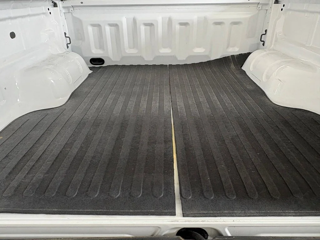 Used 2021 White Ford XLT image 19