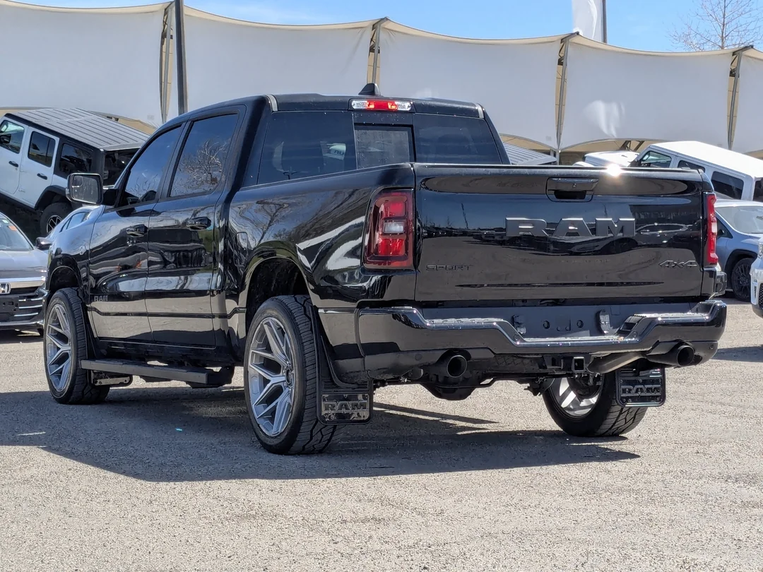 New 2026 Black RAM Sport - - 4x4 - HEMI V8 - Level 1 Equip - Sunroof & More! image 6