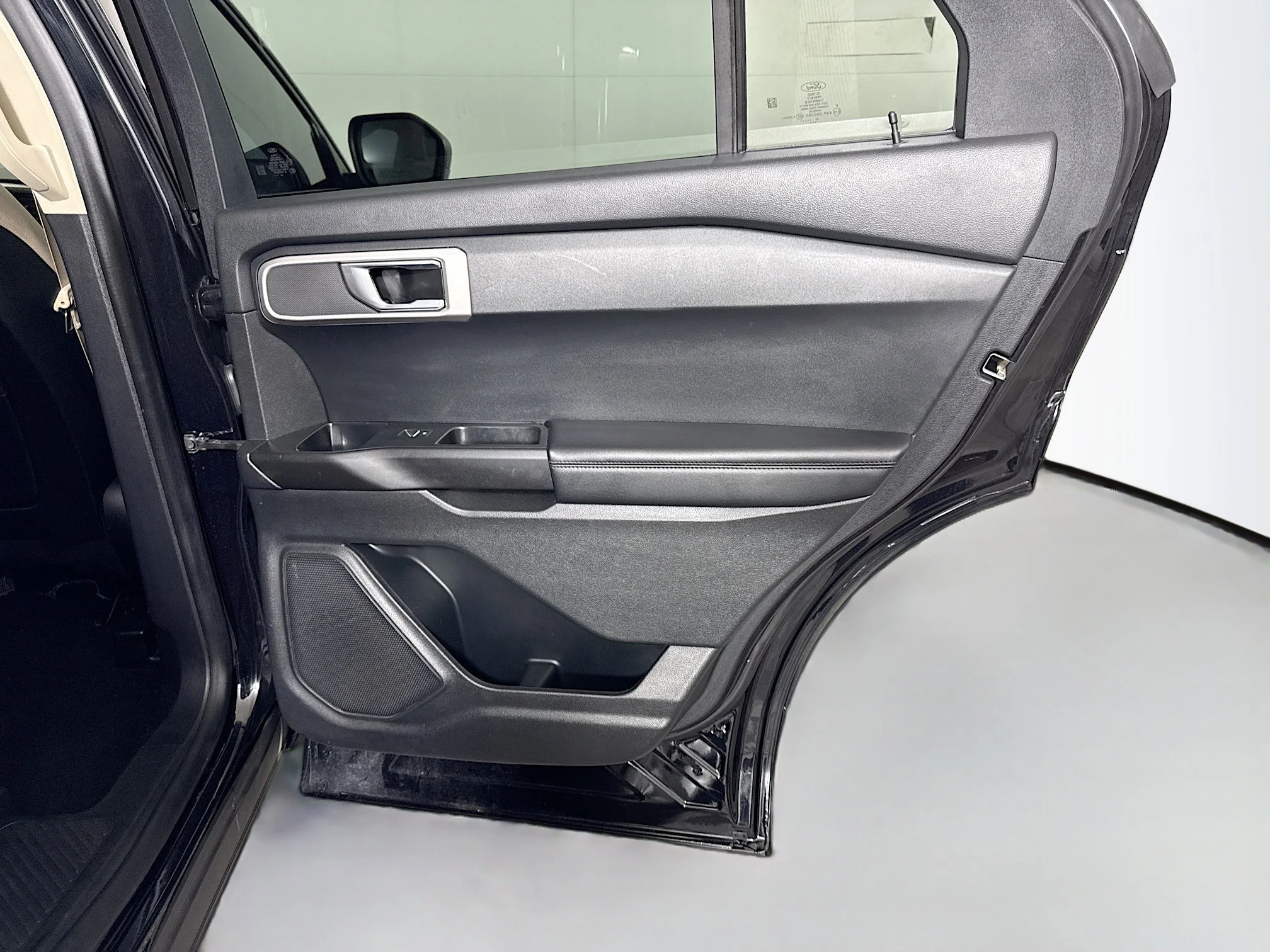 Used 2020 Agate Black Metallic Ford Base image 23