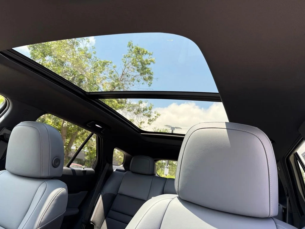 New 2026 Sonic Gray Pearl Honda Touring image 23