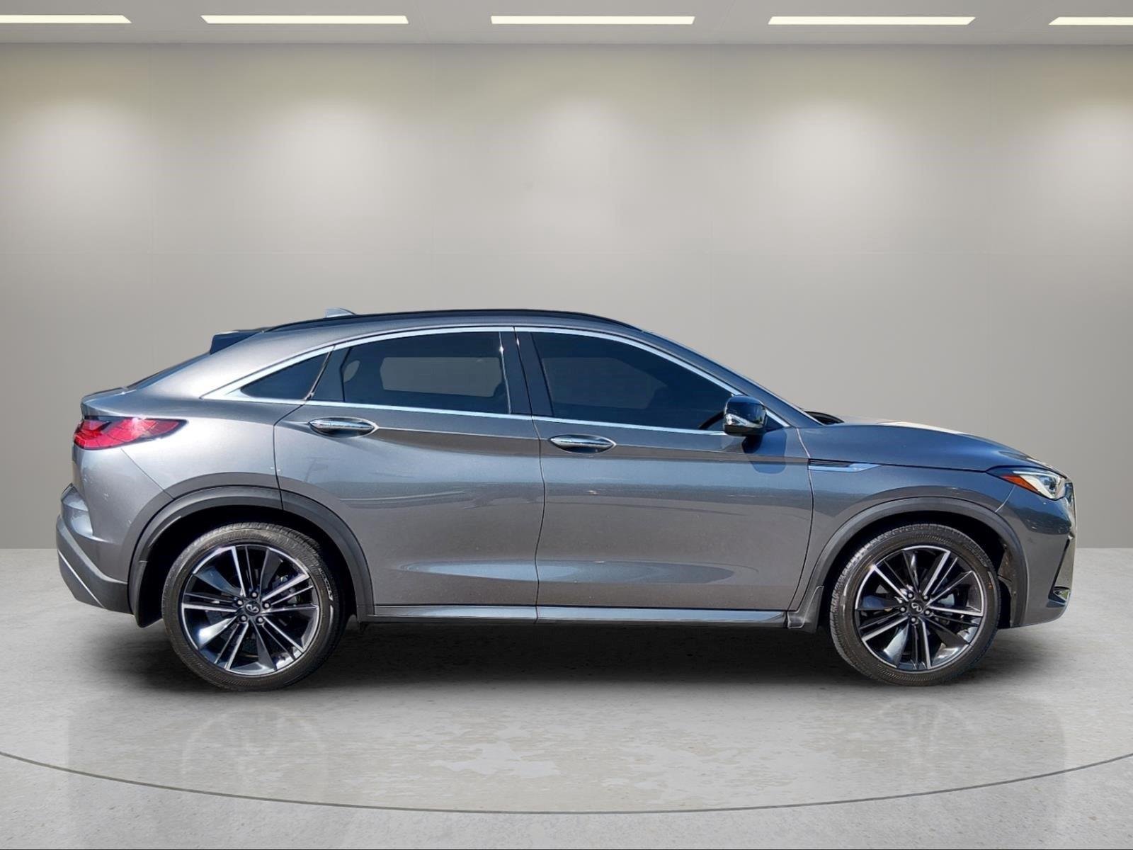 Used 2023 Graphite Shadow INFINITI LUXE image 6