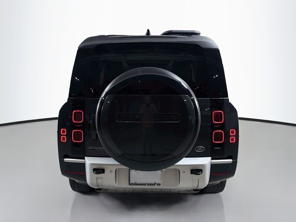 Used 2023 Gray Land Rover First Edition image 6
