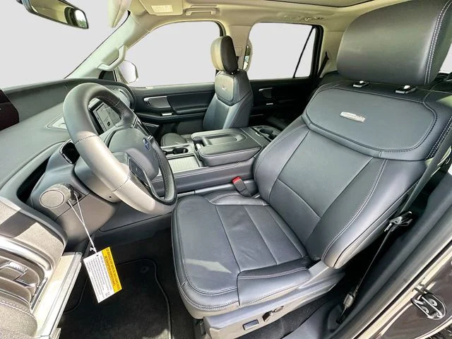 New 2025 Gray Metallic Ford Platinum image 15