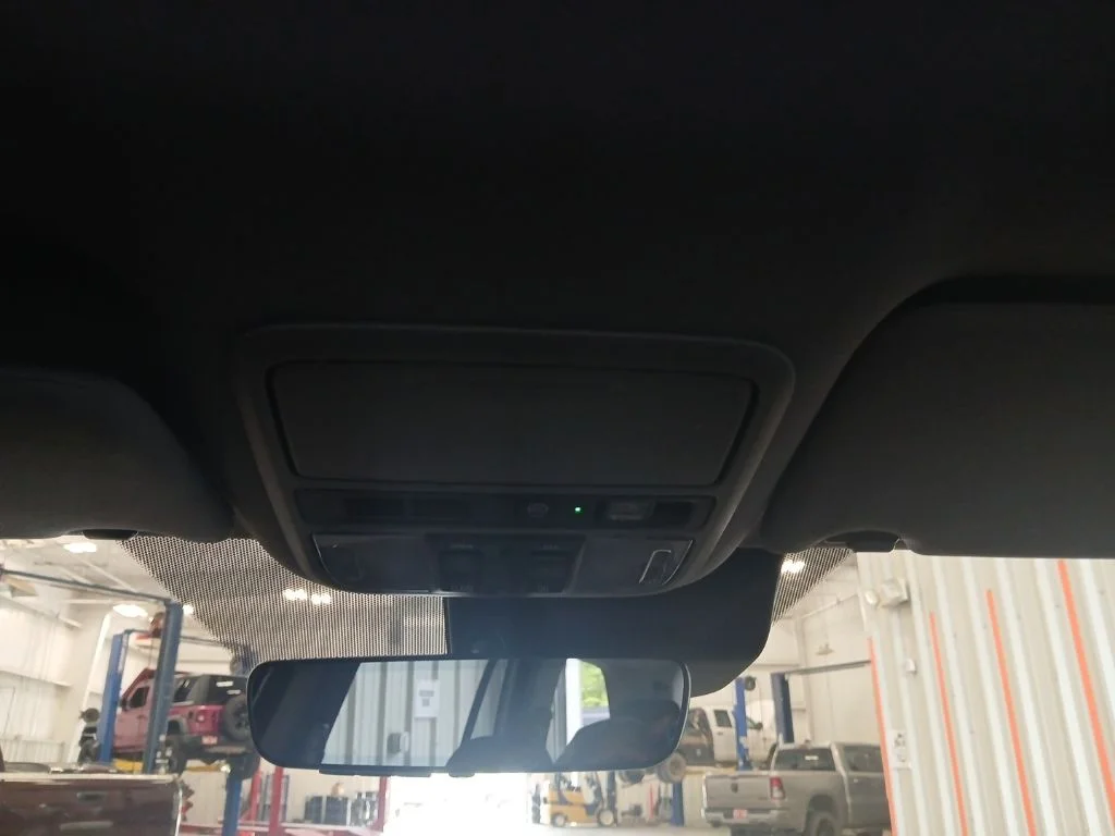 Used 2020 White Honda Touring image 18