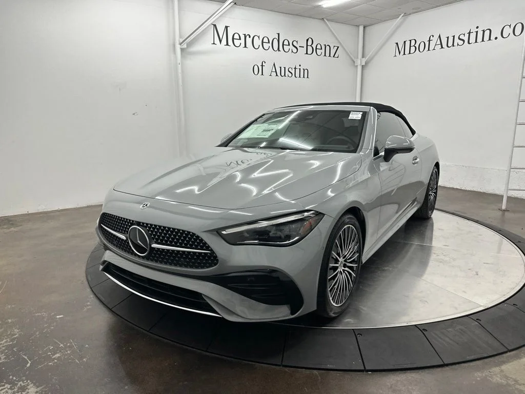 New 2027 White Mercedes-Benz CLE 300 image 3