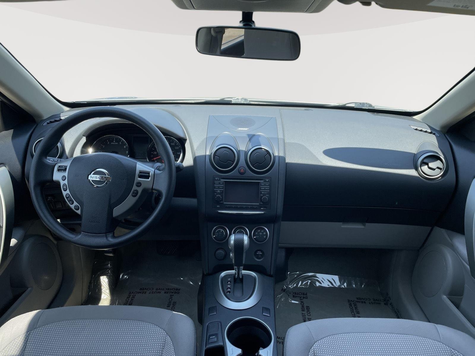 Used 2013 Brilliant Silver Nissan SV image 29