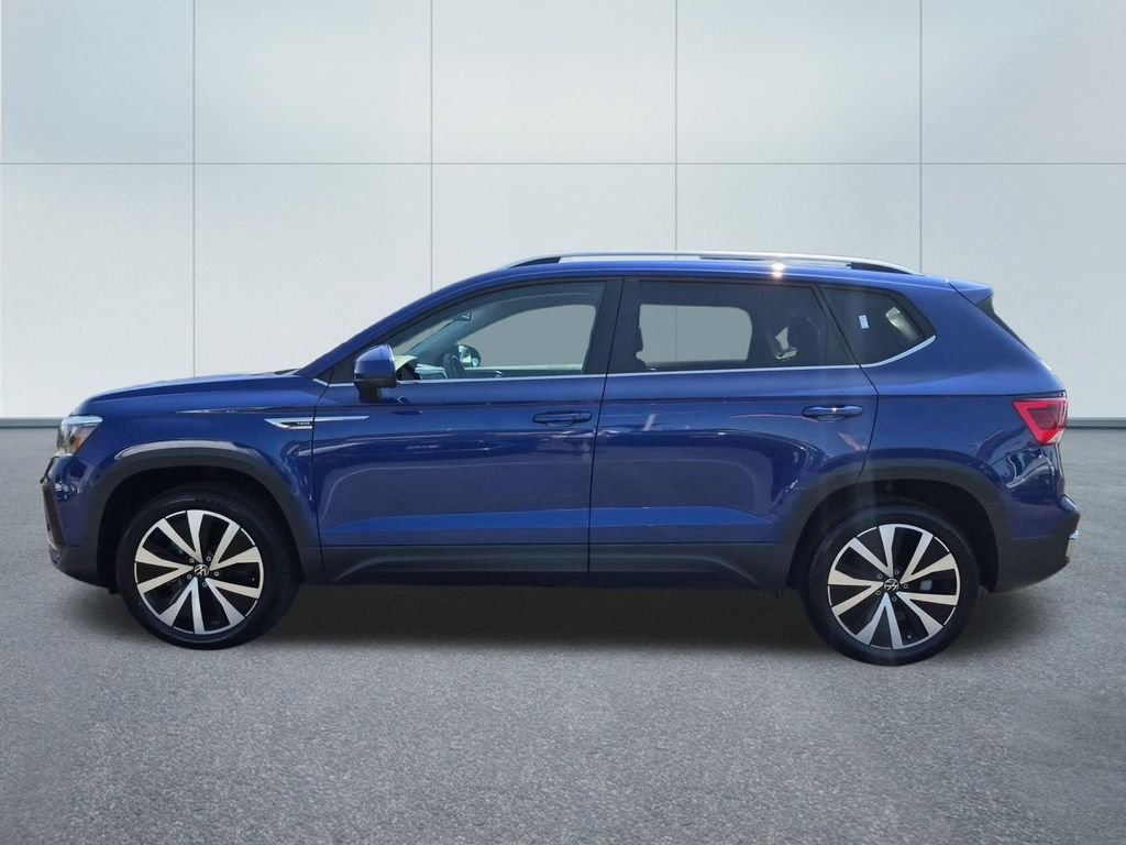 2022 Volkswagen Taos SE - Photo 3