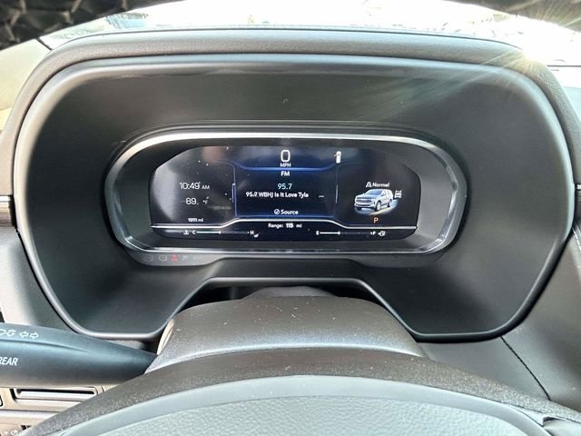 Certified Used 2024 Summit White Chevrolet Z71 image 5