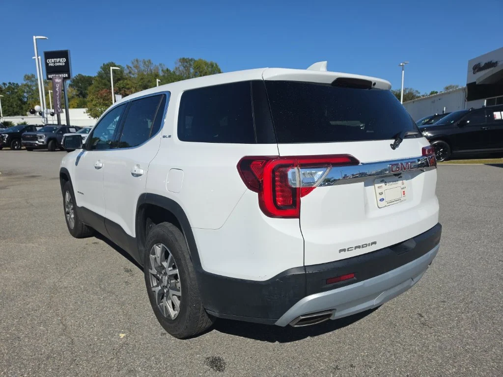 Used 2023 White GMC SLE image 5