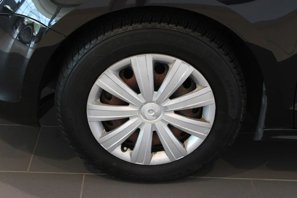 Used 2013 Black Uni Volkswagen 2.0L S image 24