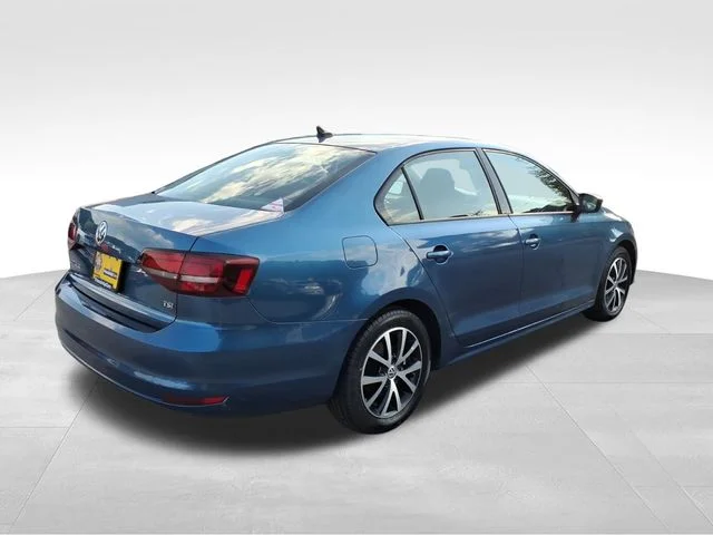 Used 2016 Blue Volkswagen 1.4T SE image 11