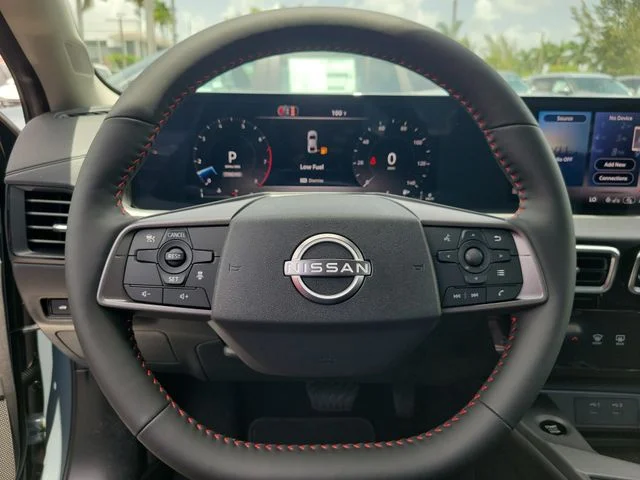 New 2026 Atlantic Gray Metallic / Super Black Two-tone Nissan SR image 14
